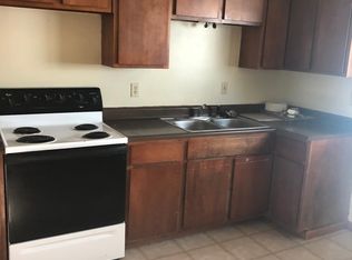 102 S 6th St #A, Hebron, OH 43025