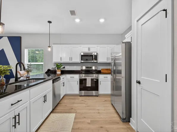 7051 Cedar Grove Rd #1A, Pensacola, FL 32504