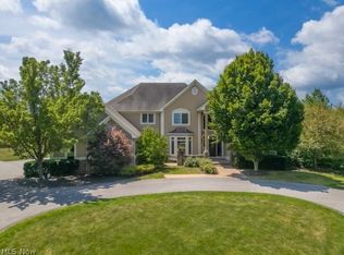 18190 Windswept Cir, Chagrin Falls, OH 44023