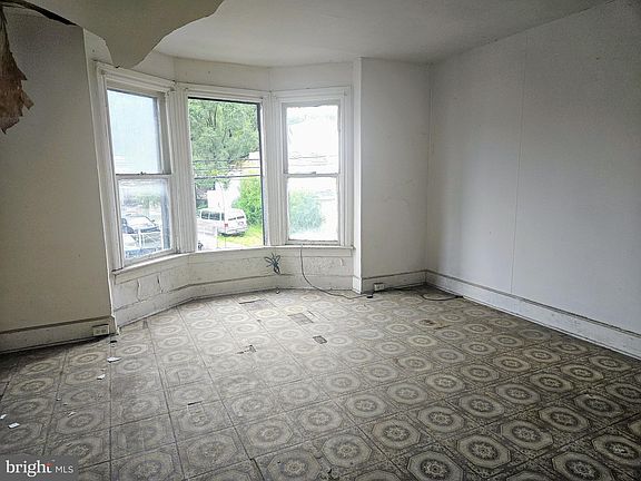 4th image of 1711 Walnut St