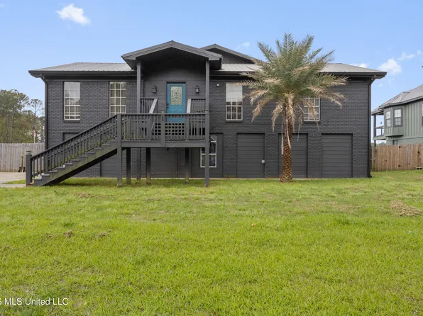 1417 Rue Gentilley, Gautier, MS 39553