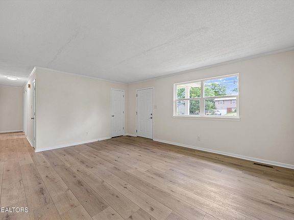 4th image of 1124 Tranquilla Dr