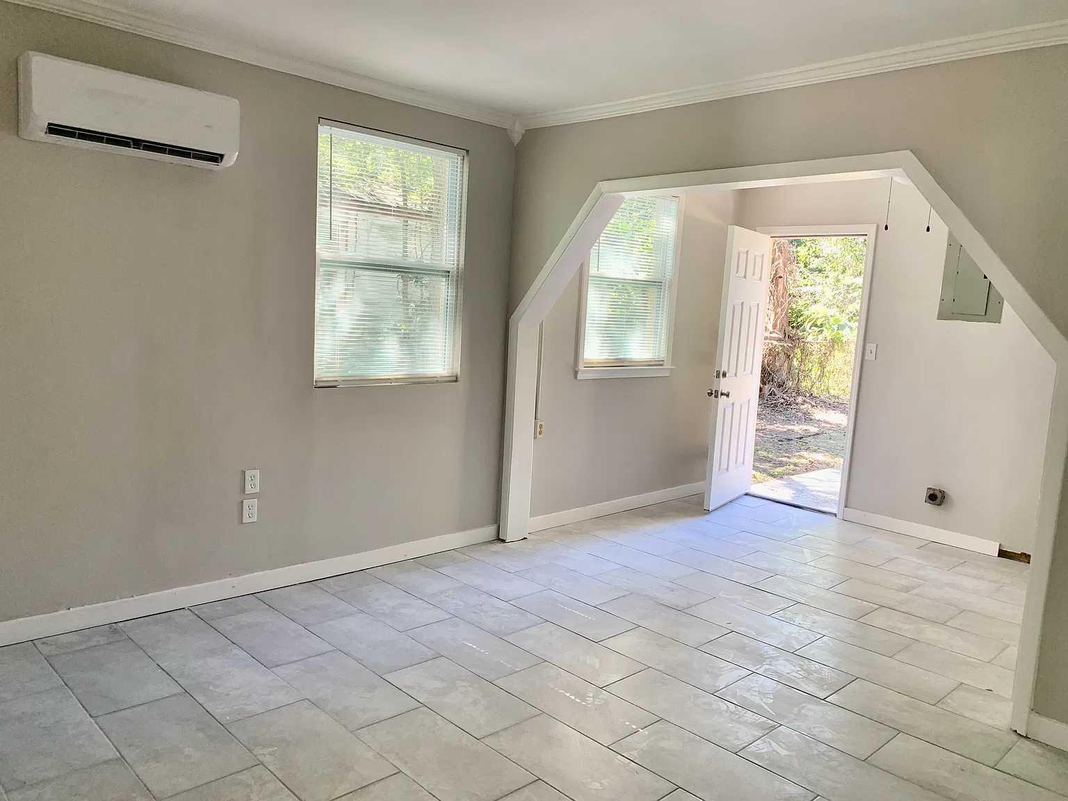 3 bed, 1116 sqft, $1,200 — Photo 3