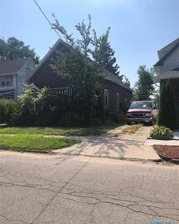 2nd image of 1275 Buckingham St