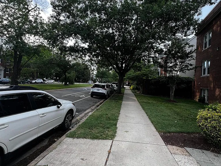 401 Commonwealth Ave #12A — Photo 26