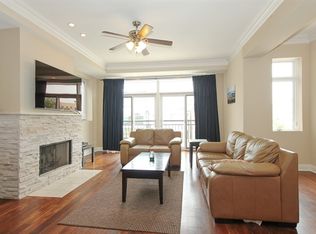 1507 W Cortez St #302, Chicago, IL 60642