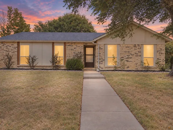 1117 Southridge Dr, Lancaster, TX 75146