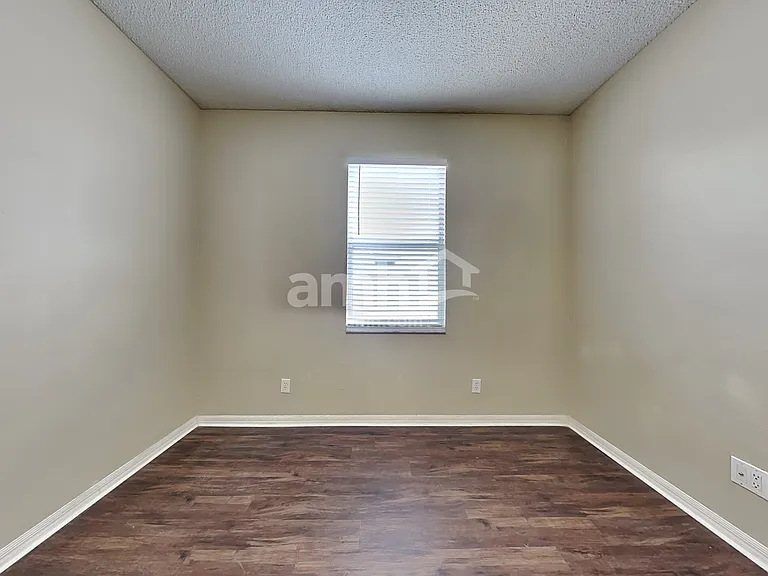 10430 Beneva Dr — Photo 13