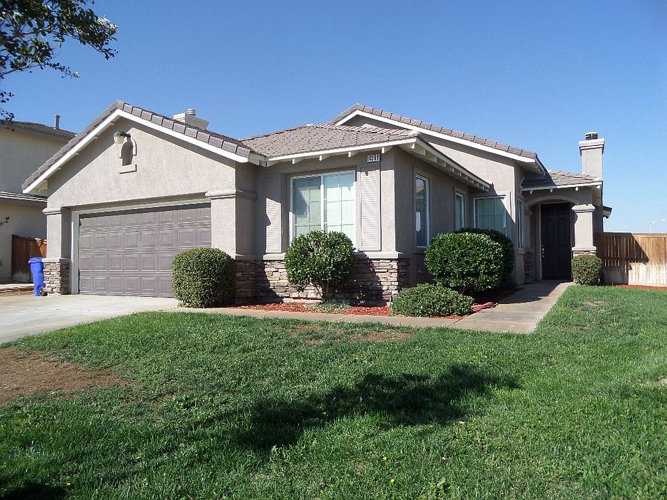 1st image of 14388 Brittlebush Dr