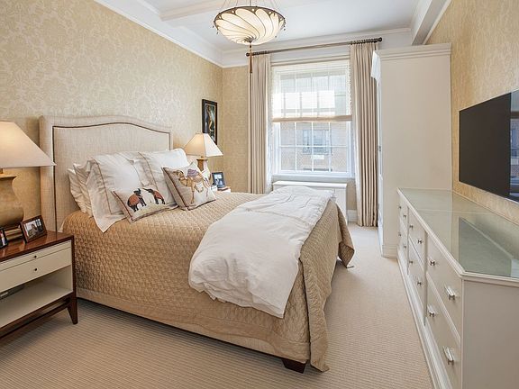3rd image of 1060 Park Ave APT 7D