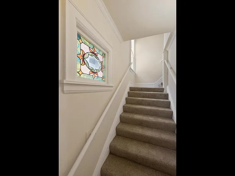 3237 Hennepin Ave — Photo 11