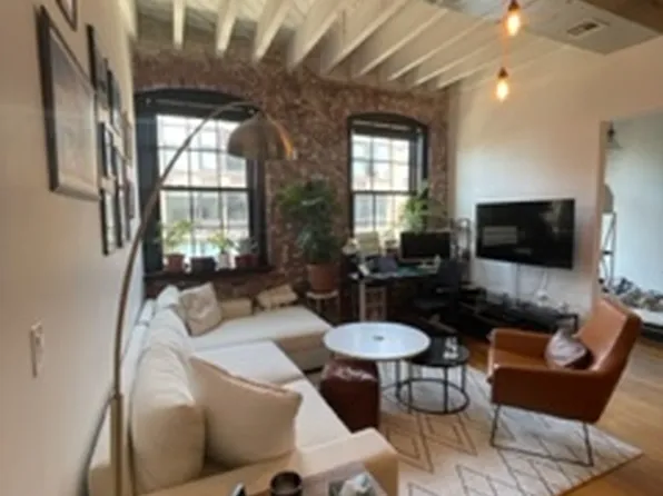 60 Berry Street image 1 of 26