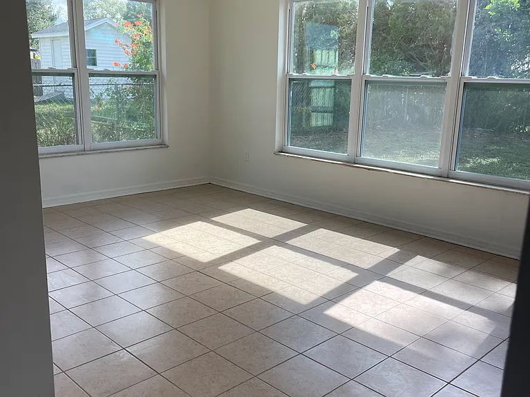 7348 Mitchell Ranch Rd — Photo 2