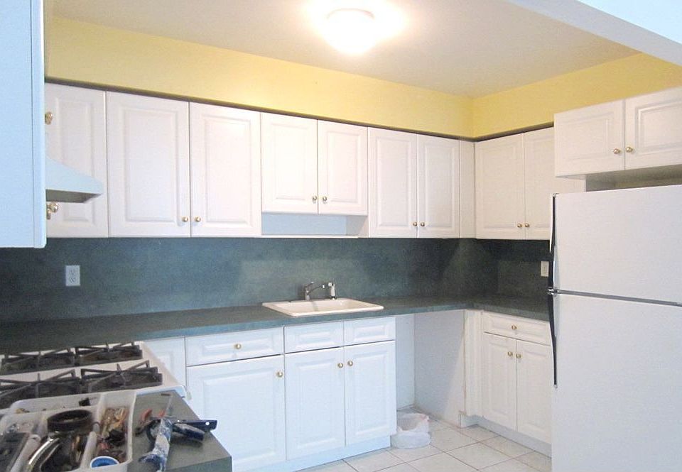 1st image of 621 Logan Ave