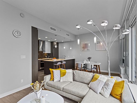 3rd image of 5077 Cambie St #504