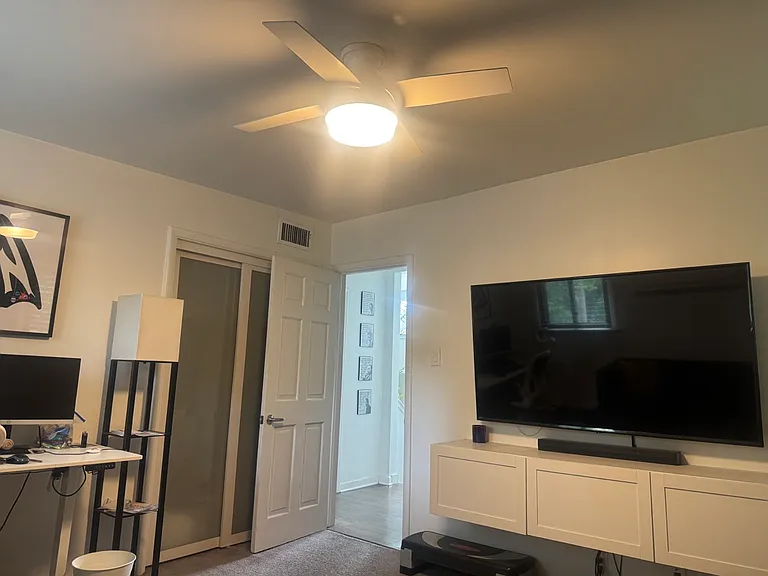7447 S Constance Ave — Photo 17