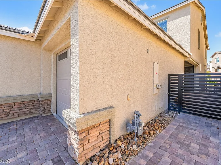 1611 Dire Wolf Ave — Photo 48