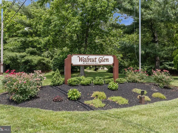 335 Allens Ln, Mullica Hill, NJ 08062