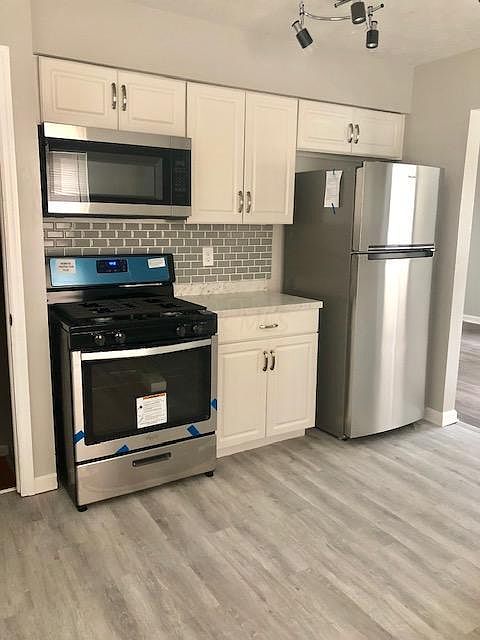 1st image of 1652 Coronet Dr