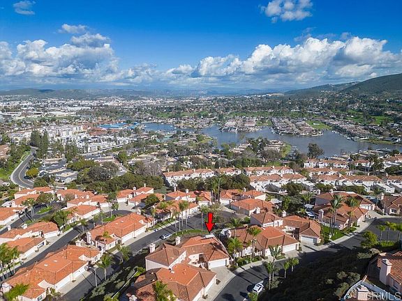 4th image of 1254 Rue Saint Martin