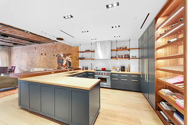 Rented by Tabak Real Estate | media 55