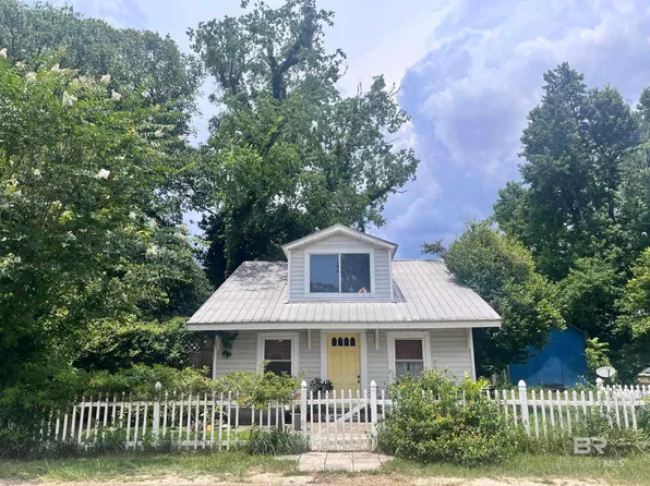 16025 N Park Dr, Silverhill, AL 36576