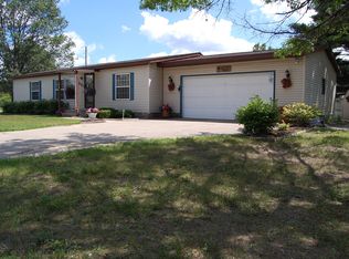 201 Jeanette St, Grayling, MI 49738