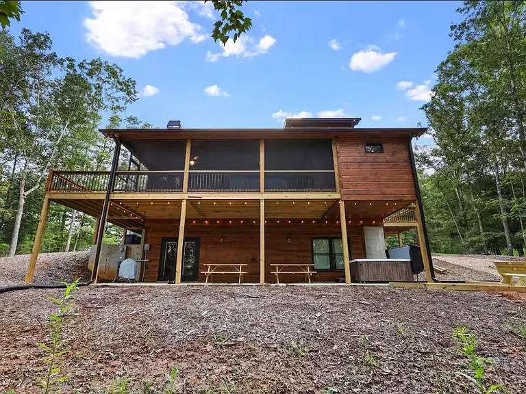 22 Greenwood Rd — Photo 3
