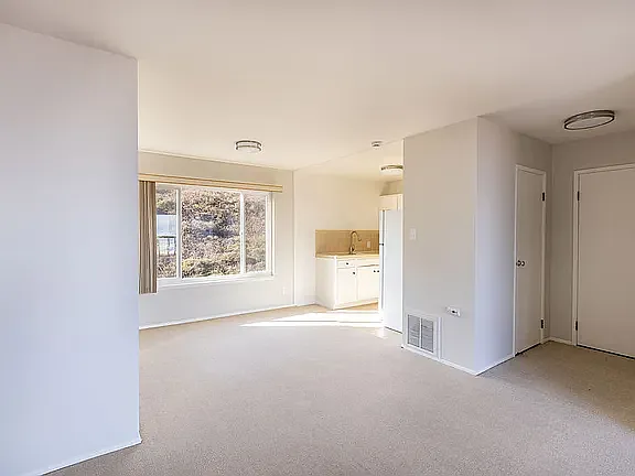 96 Crestline Dr #8 — Photo 3