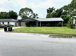 4060 Berkshire Dr, Sarasota, FL 34241