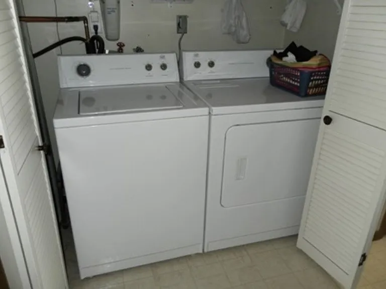 719 Westwinds Dr #2 — Photo 5