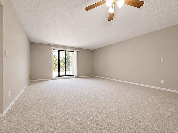 2nd image of 1061 Regent ROAD #612