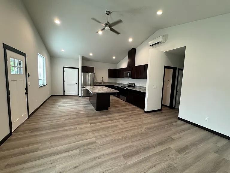 Ocean View Dr — Photo 2