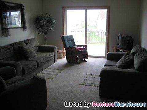 3rd image of 634 9th St