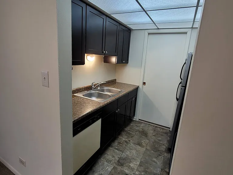 9937 S Cicero Ave #405 — Photo 3
