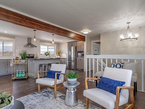 4th image of 4095 Maple Ln