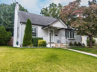 29 Collins Rd, Hamilton, NJ 08619