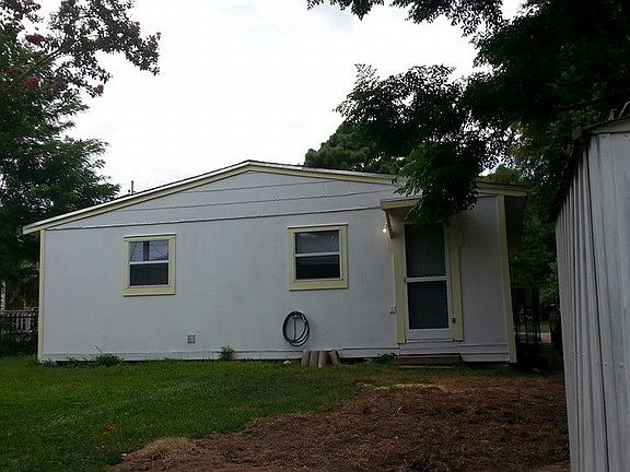 2nd image of 1010 13th St N