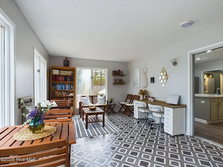 1121 Barkentine Dr — Photo 10
