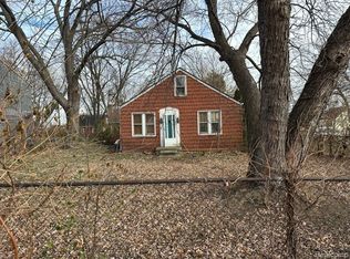 25306 Peter Kaltz Rd, Warren, MI 48091