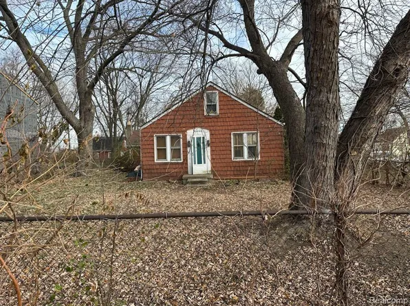 25306 Peter Kaltz Rd, Warren, MI 48091