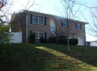 1024 E Oakland Dr, Bristol, TN 37620