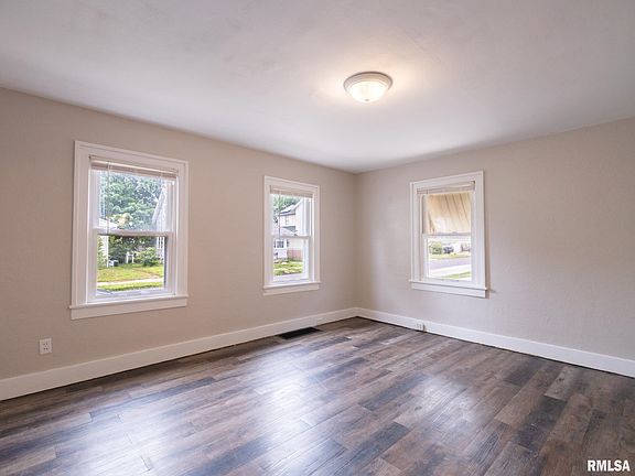 5th image of 310 Catherine St