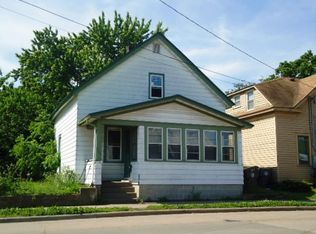 904 La Crosse St, La Crosse, WI 54601