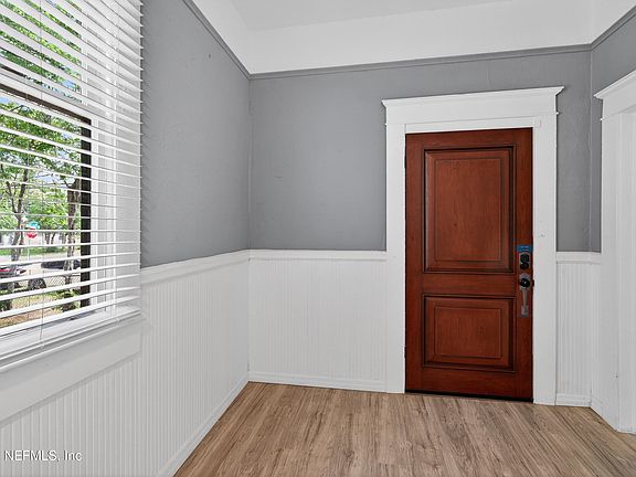 4th image of 9172 2ND Avenue