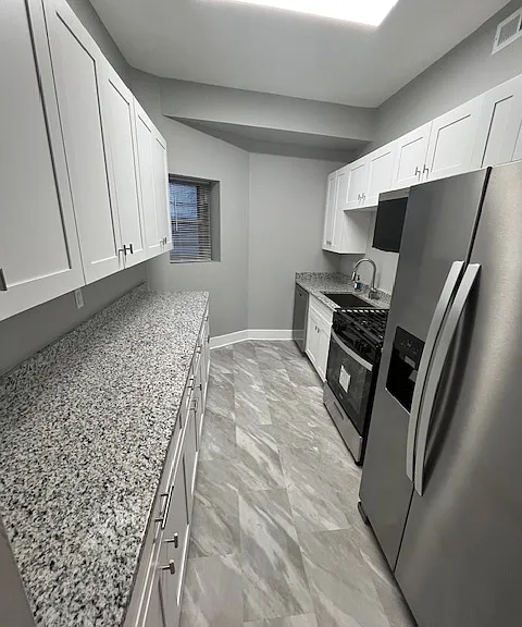926 W Belle Plaine Ave #1W — Photo 11