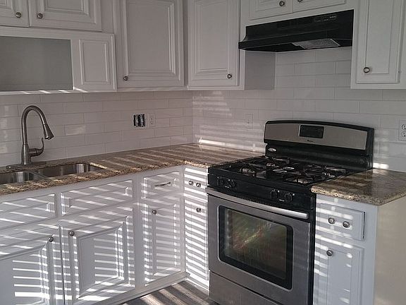 Gas range/oven included