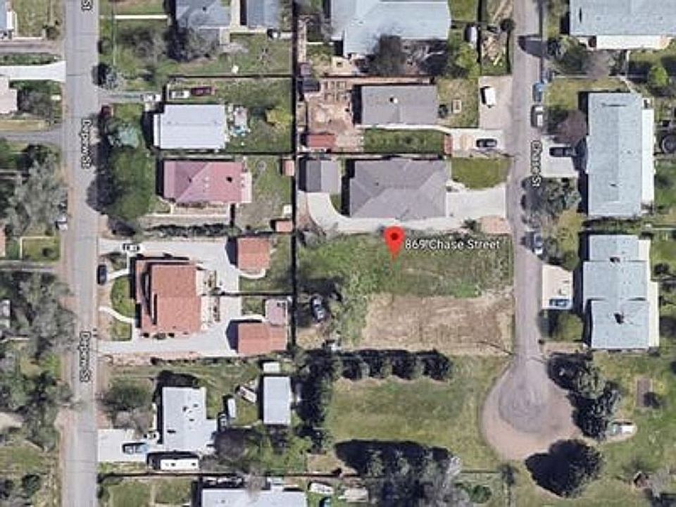 1st image of 869 Chase St