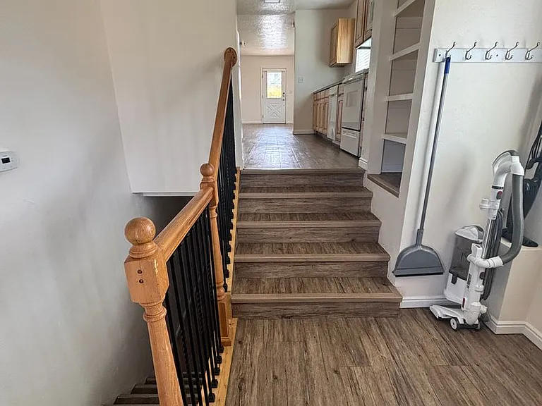 303 N 100 W #B — Photo 2
