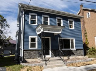 66 Carbon St, Pine Grove, PA 17963